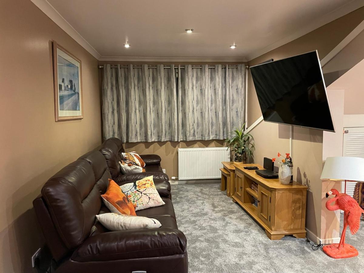 Premium 2Nd Floor 2 Bed Apt Sleeps 4 Adults In Oban Town Dış mekan fotoğraf